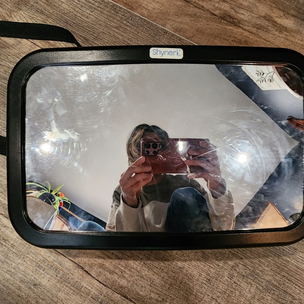 Back seat mirror for baby
